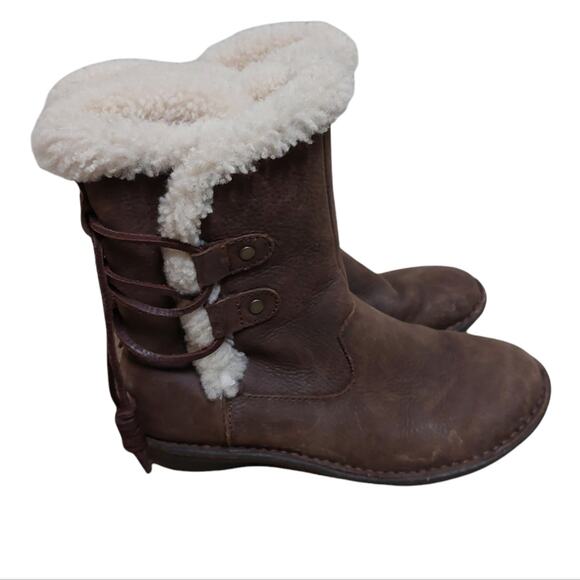 UGG akadia leather boots brown 5 - Picture 1 of 7